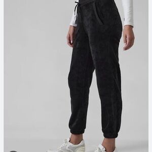 Athleta Cozy Karma Velour Jogger Pants
